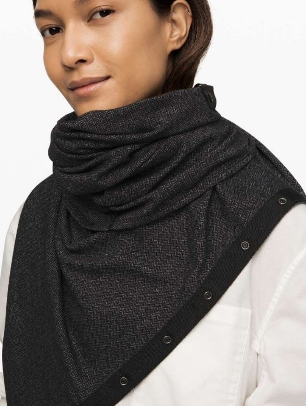 lululemon athletica Rulu Black Snap-Trim Wrap Scarf